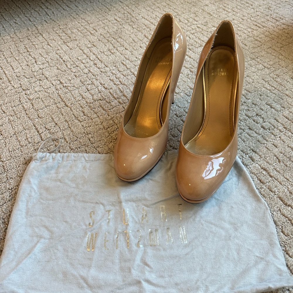 Stuart Weitzman Nude Pump